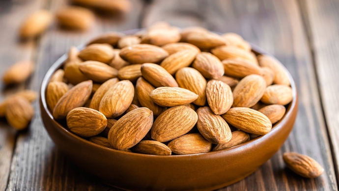 Chinese almond drink contains apricot kernels